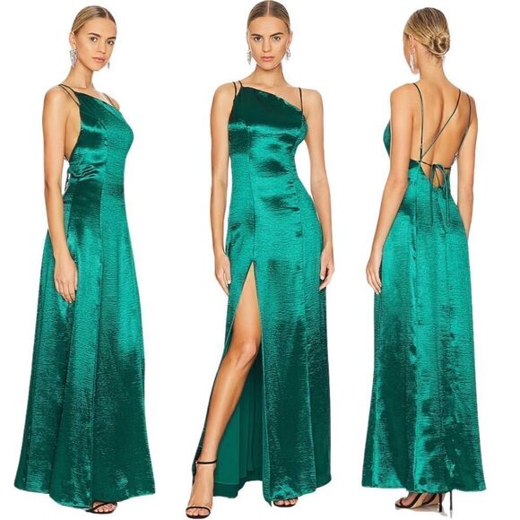 NWTs Lovers + Friends Britt Dress Gown Medium - Picture 1 of 13